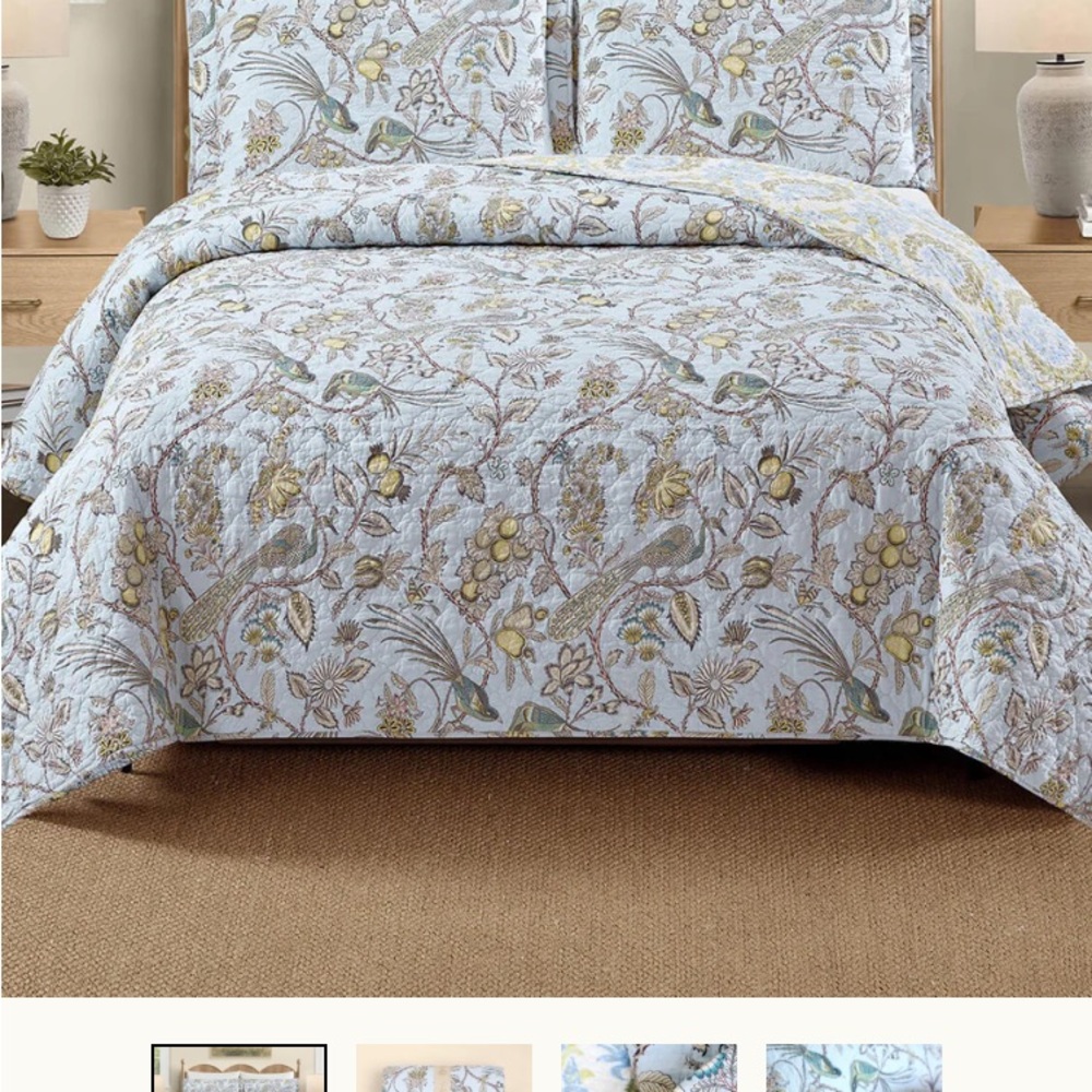 Spartina 449 Blue and Cream Floral Quilt Set